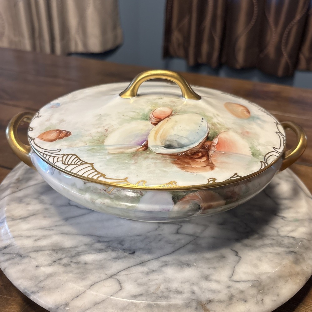 VTG Bavaria Favorite Hand Painted Round Covered‎ Serving Vegetable Dish 8"